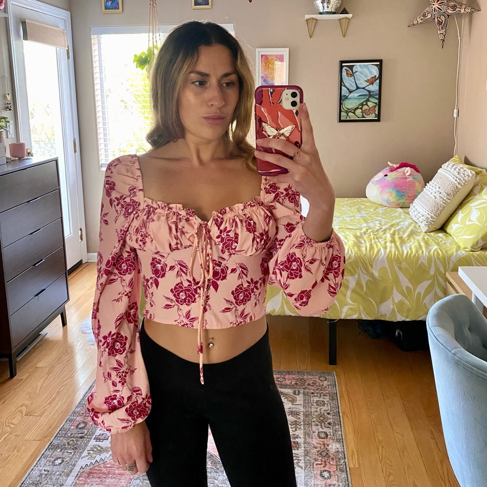 Dolls kill cropped floral top